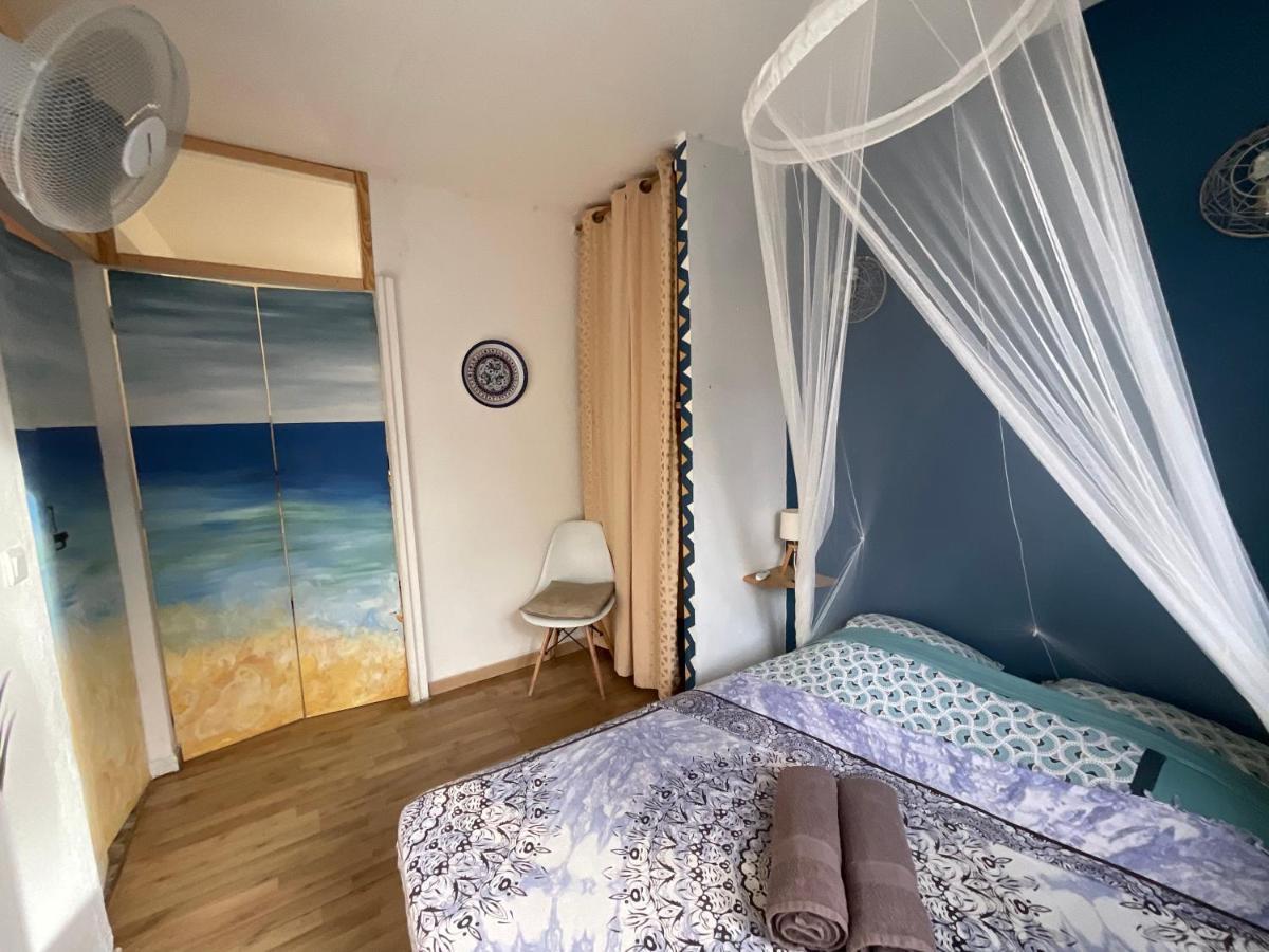 Вилла Bungalows Les Vagues Abondes Сент-Анн Экстерьер фото