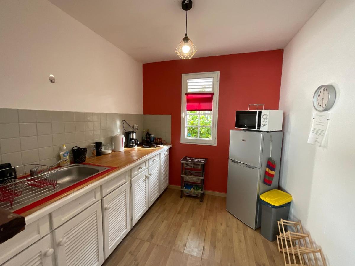 Вилла Bungalows Les Vagues Abondes Сент-Анн Экстерьер фото